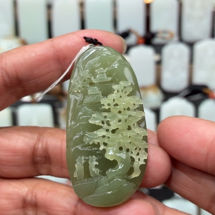 和田玉未镶嵌颈饰