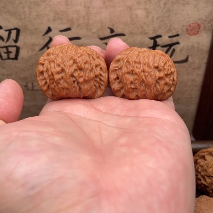 文玩核桃把件40蝴蝶磨