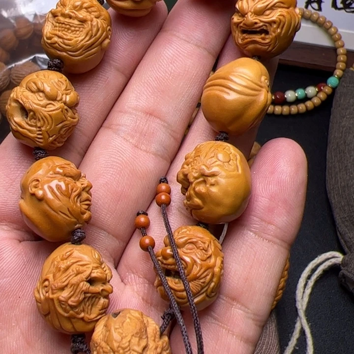 听***林猴头核桃吊坠阿距离