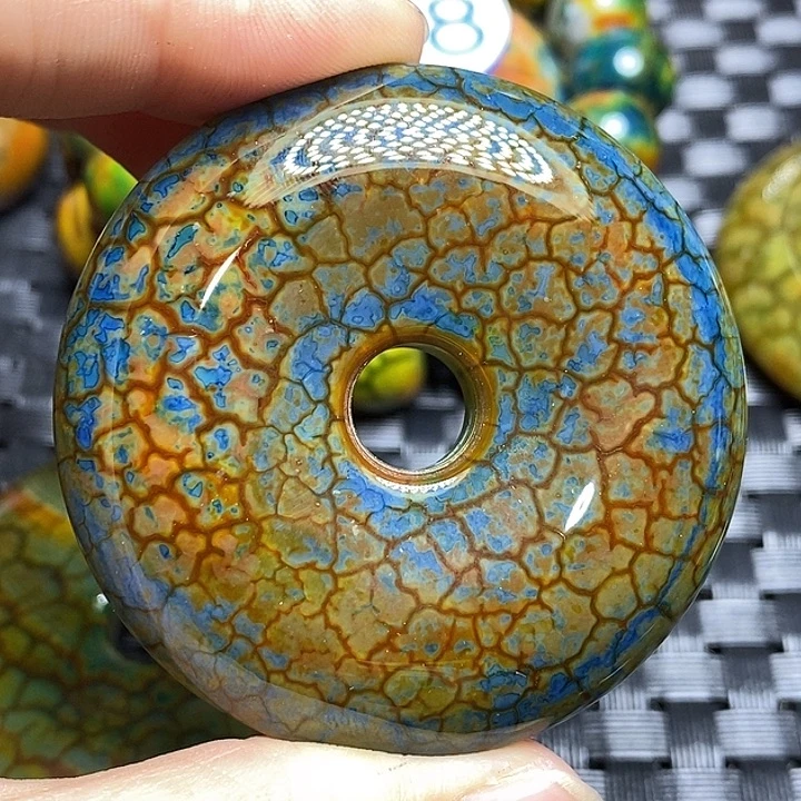 邵***稳玛瑙/玉髓合金颈饰