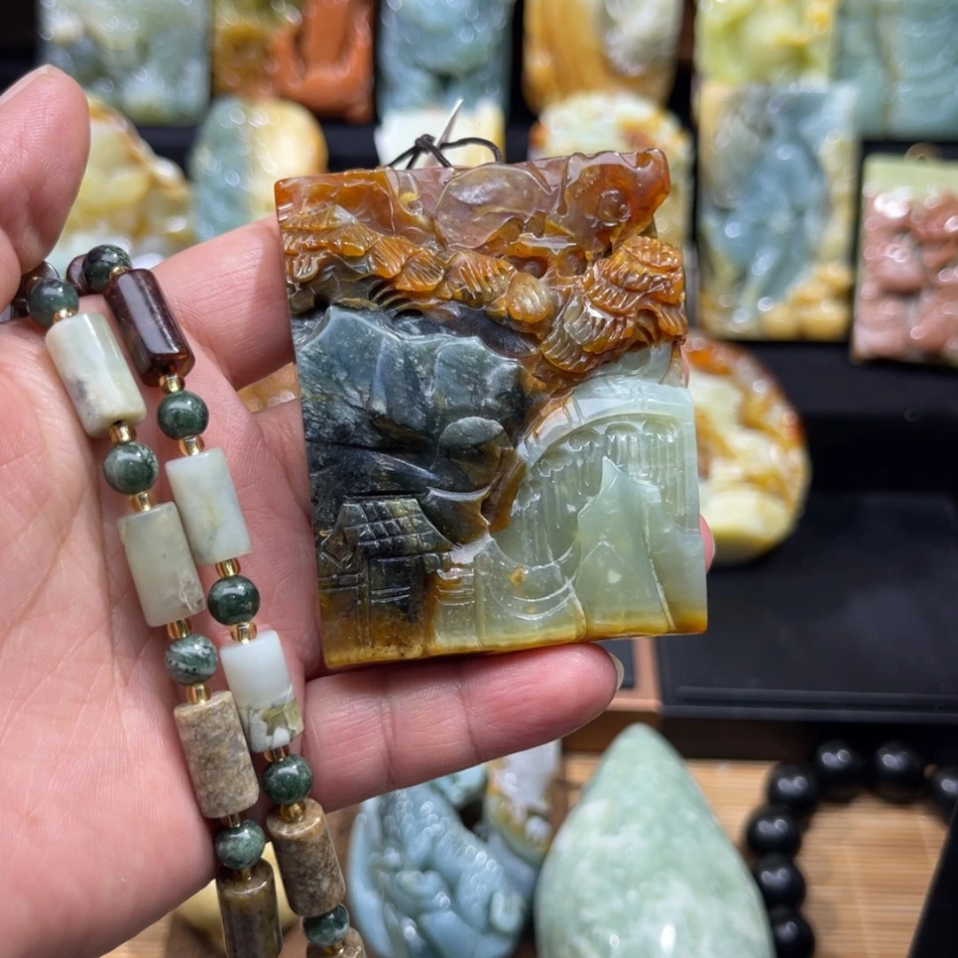 蛇纹石玉未镶嵌颈饰