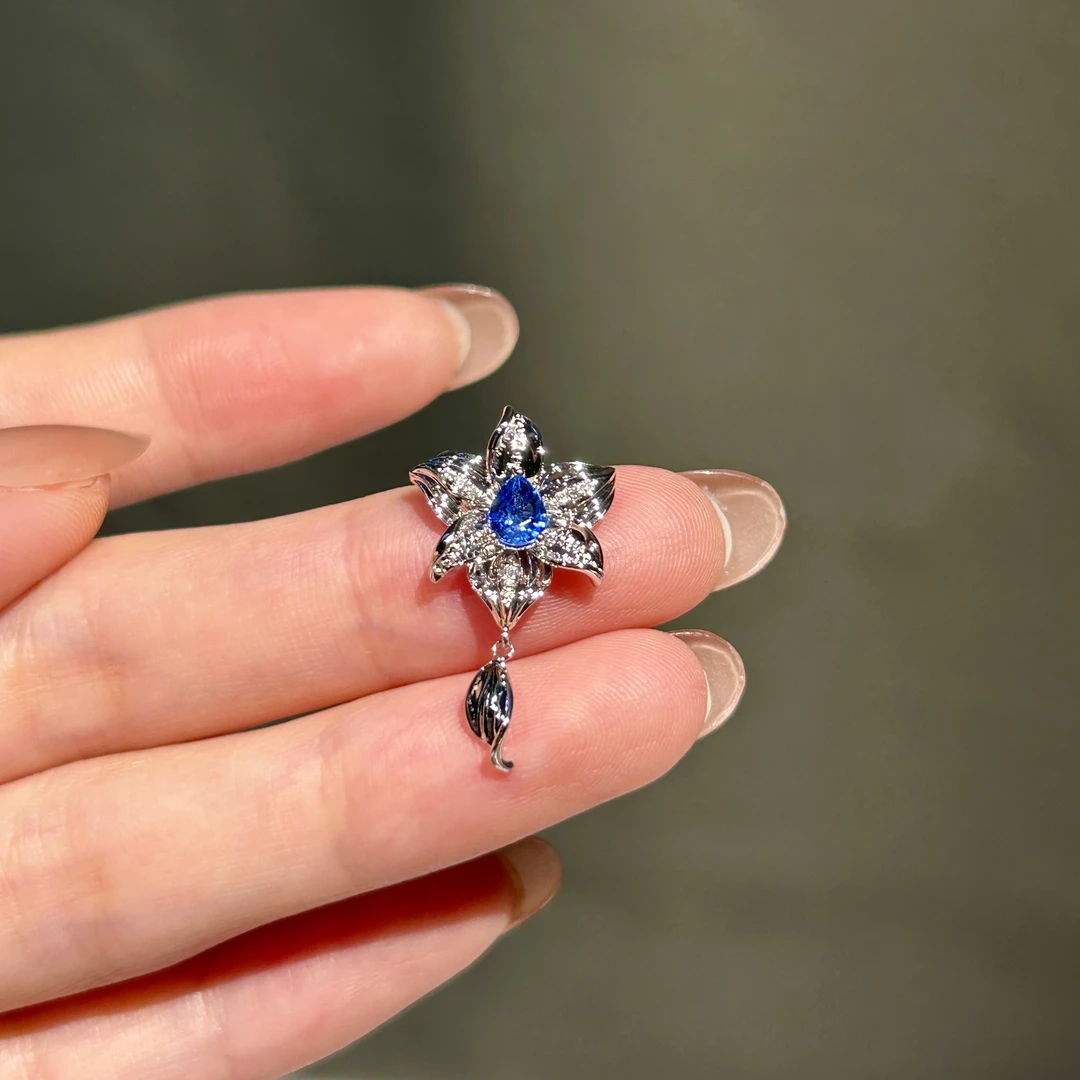 18K金 蓝宝石吊坠  241899-01