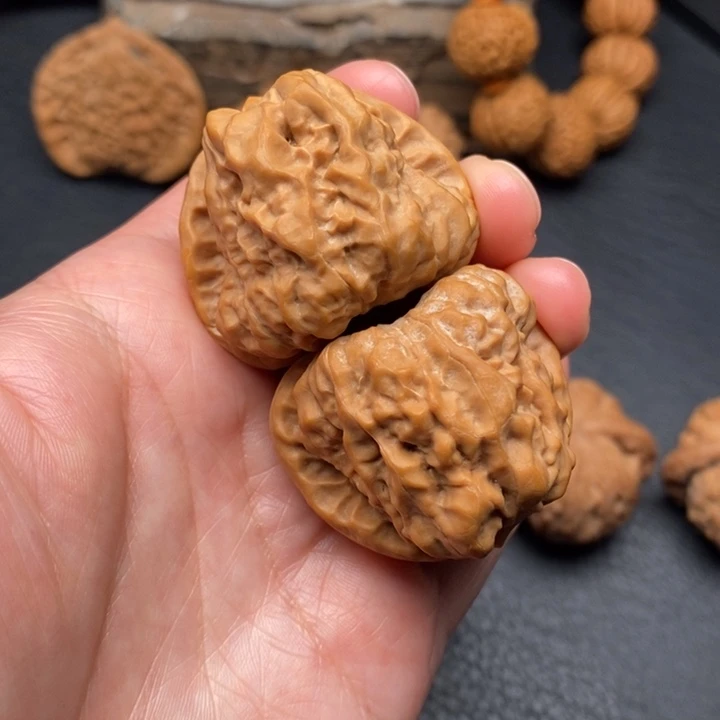 桃核把件尺寸38哇哇