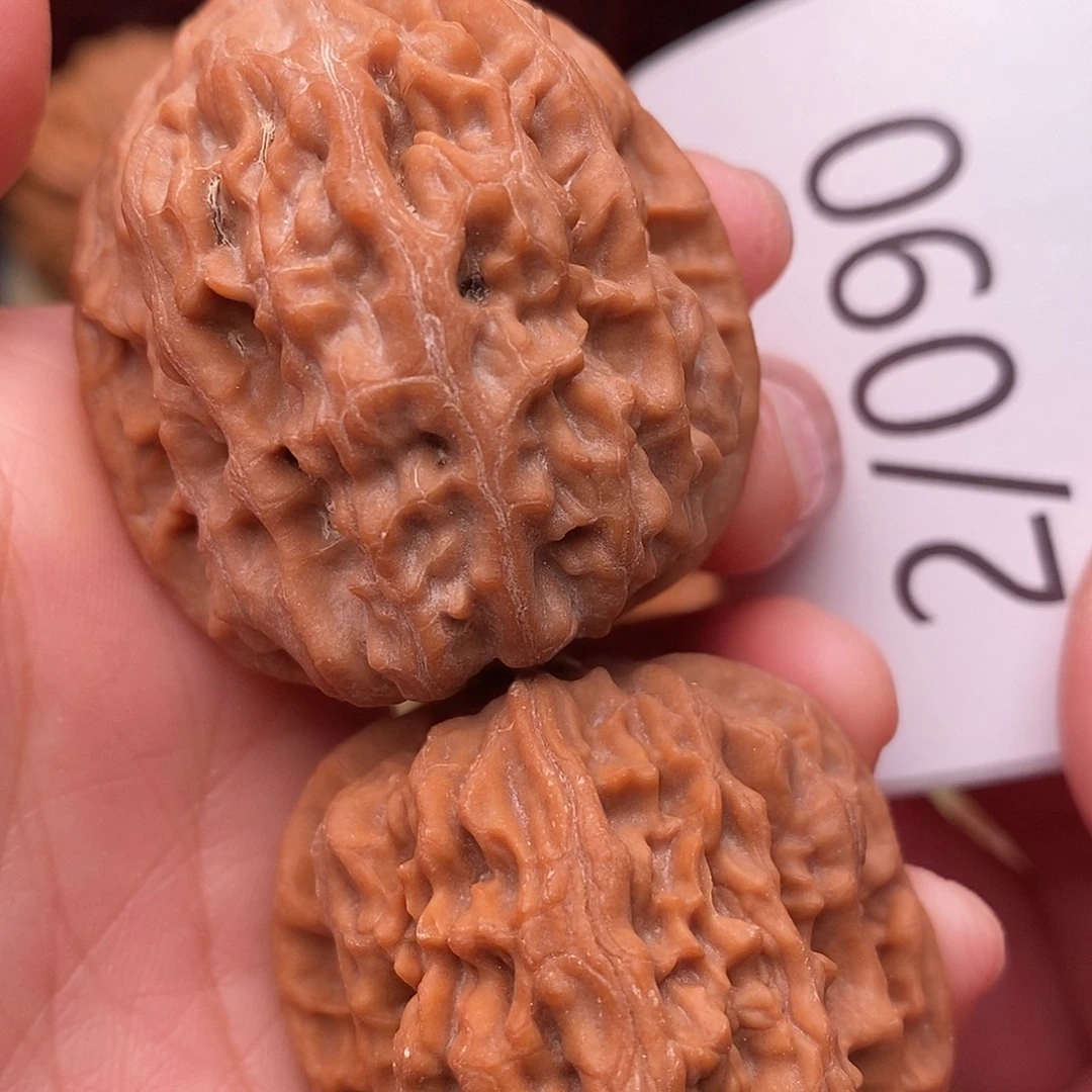 文玩核桃把件39鸡心