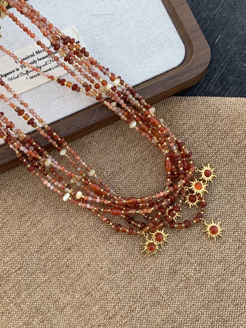 钛钢石英石项链 钛钢项链时尚气质彩色手工显白黄皮神器长款