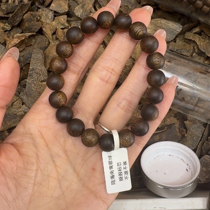 沉香手串o*海南莺歌绿沉浮一条