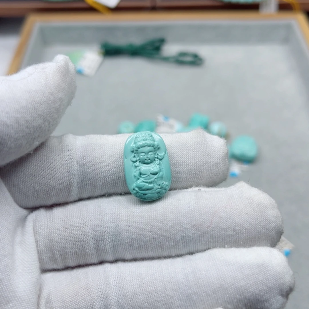 绿松石未镶嵌挂件