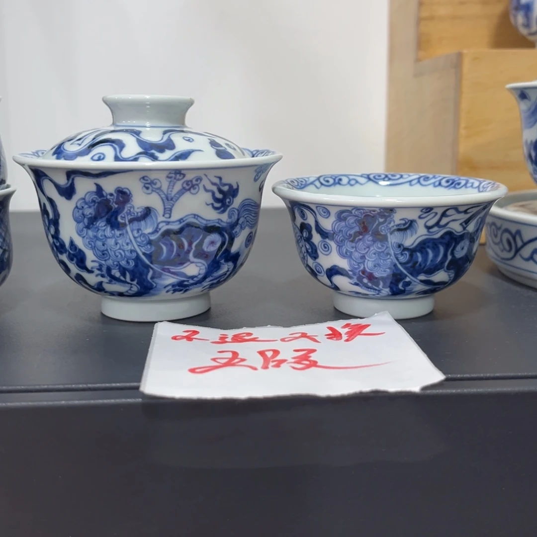 手绘仿元二代狮子两件套