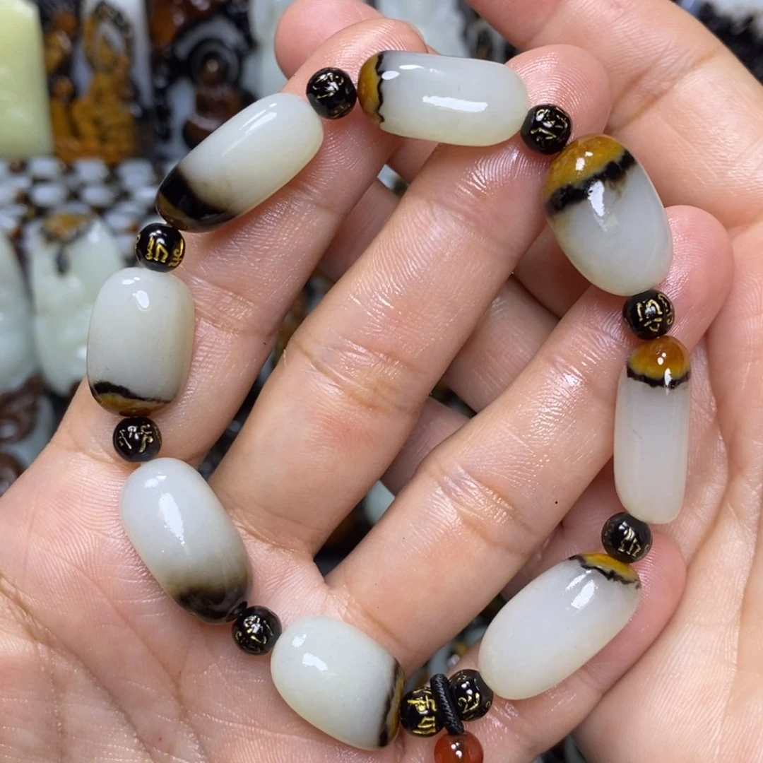 和田玉未镶嵌项链