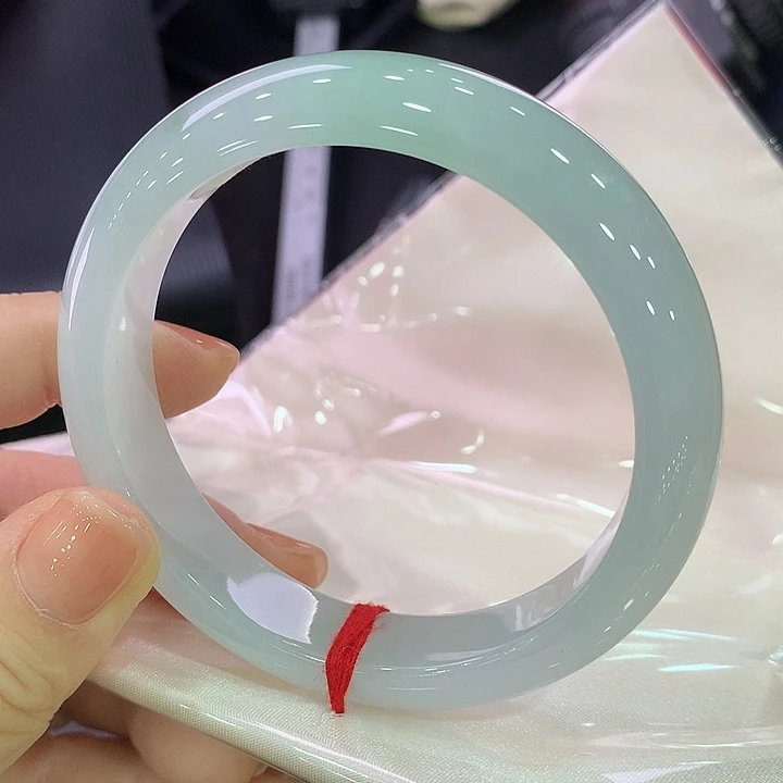 翡翠未镶嵌手镯正圈57