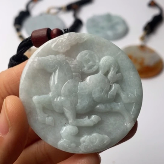 翡翠未镶嵌挂件翡翠