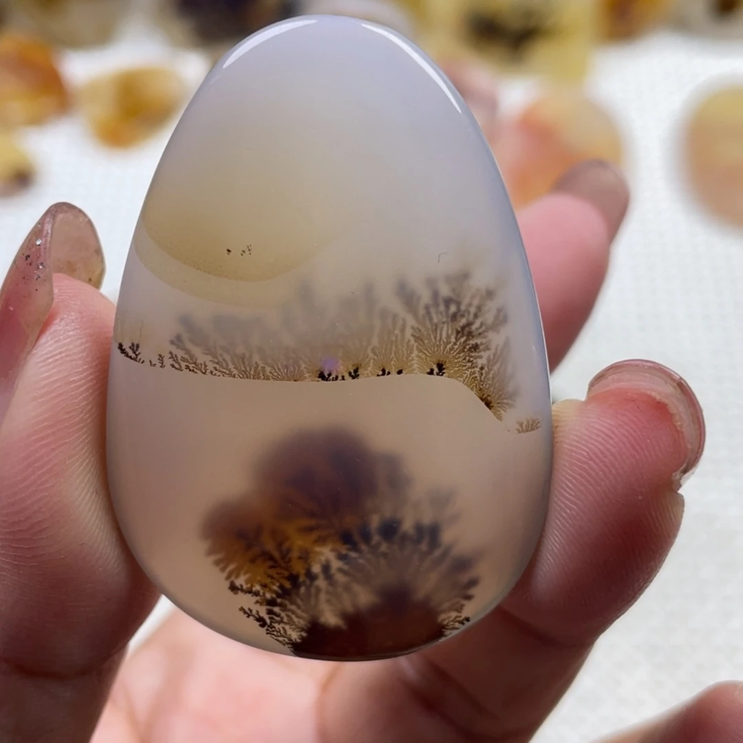 缘****玛瑙/玉髓未镶嵌颈饰