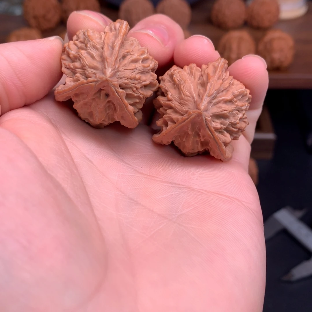 文玩核桃吊坠34盘山三棱