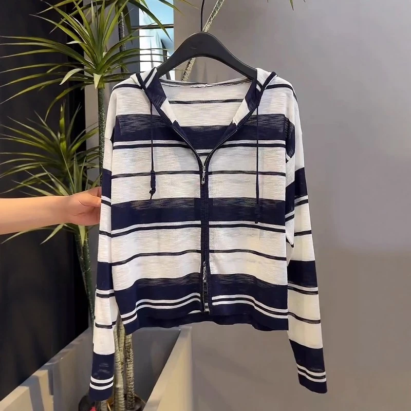 哥弟阿玛施正品大尺码慵懒松弛感撞色条纹连帽针粉浅灰JK针织开衫