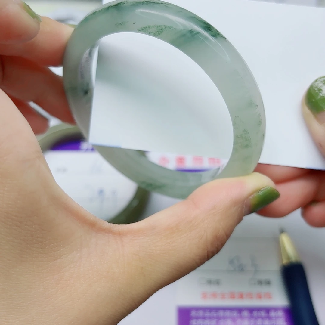 石英质玉未镶嵌手镯67/5655