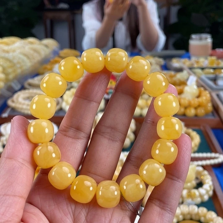 琥珀未镶嵌珠宝奇石13同料鸡油黄老型