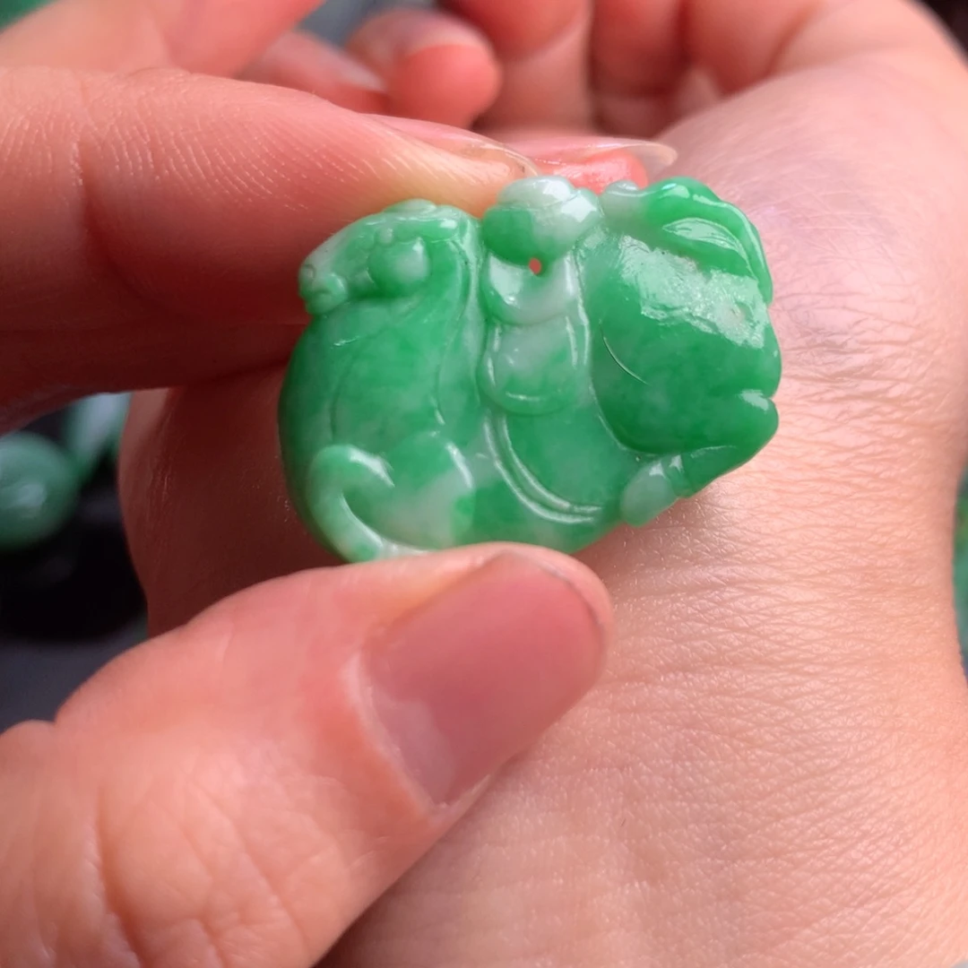 未镶嵌定制翡翠翡翠