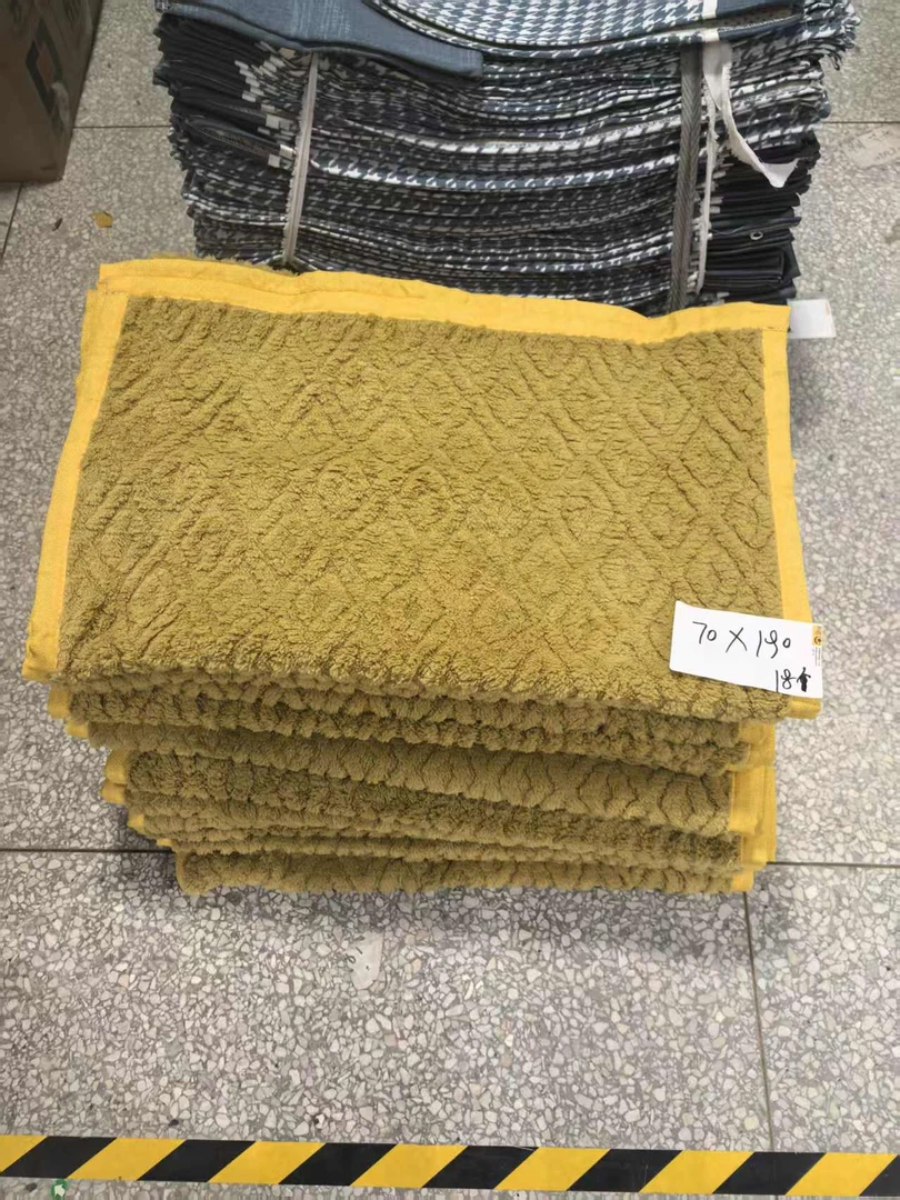 《厚广家》3楼70×190黄色羊羔绒沙发垫 发1张