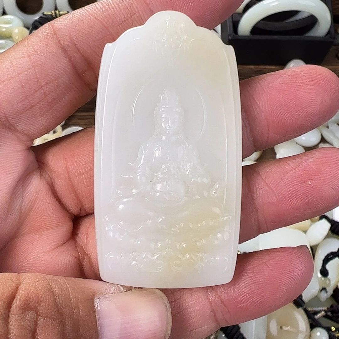 和田玉未镶嵌颈饰