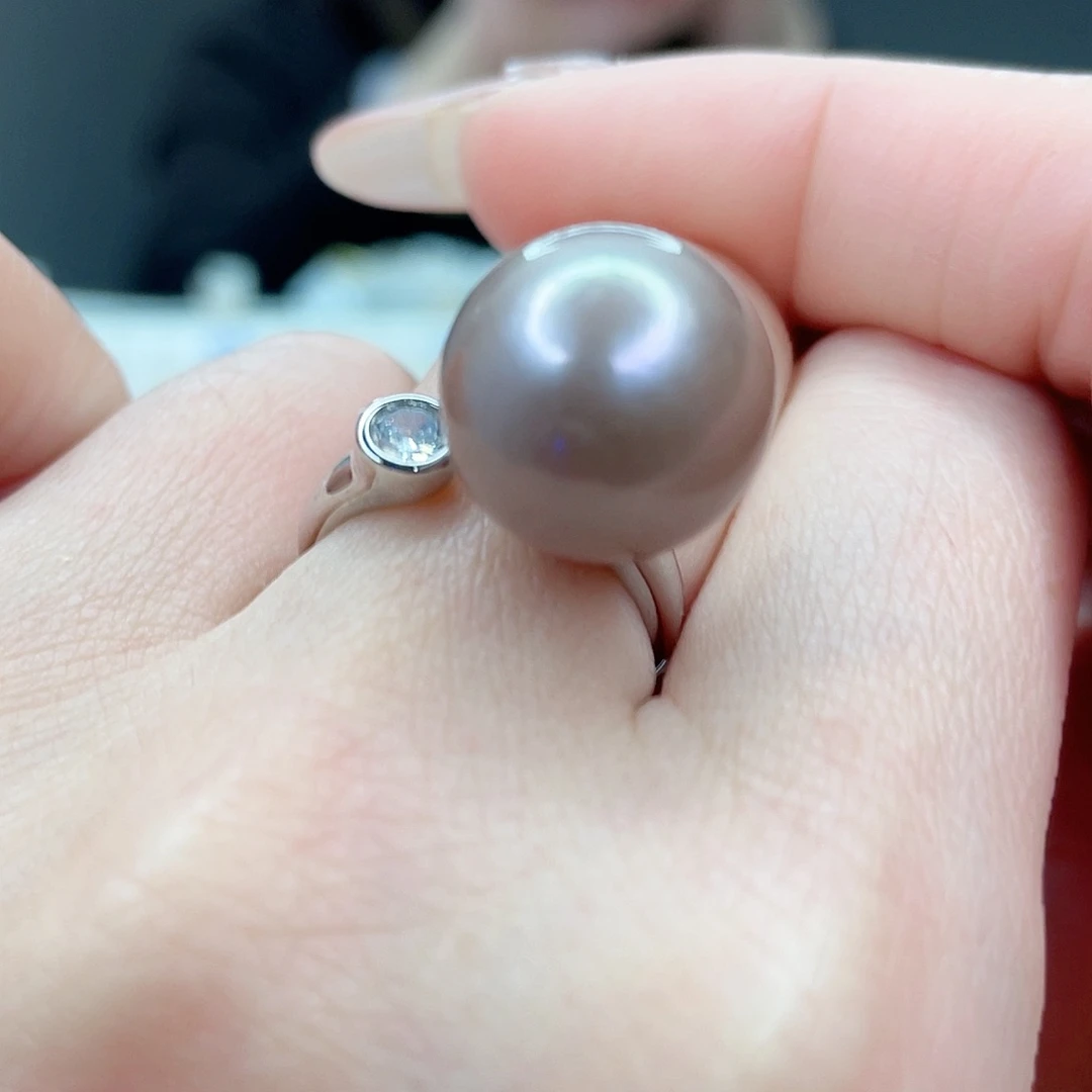 淡水珍珠吊坠(赠链)未镶嵌