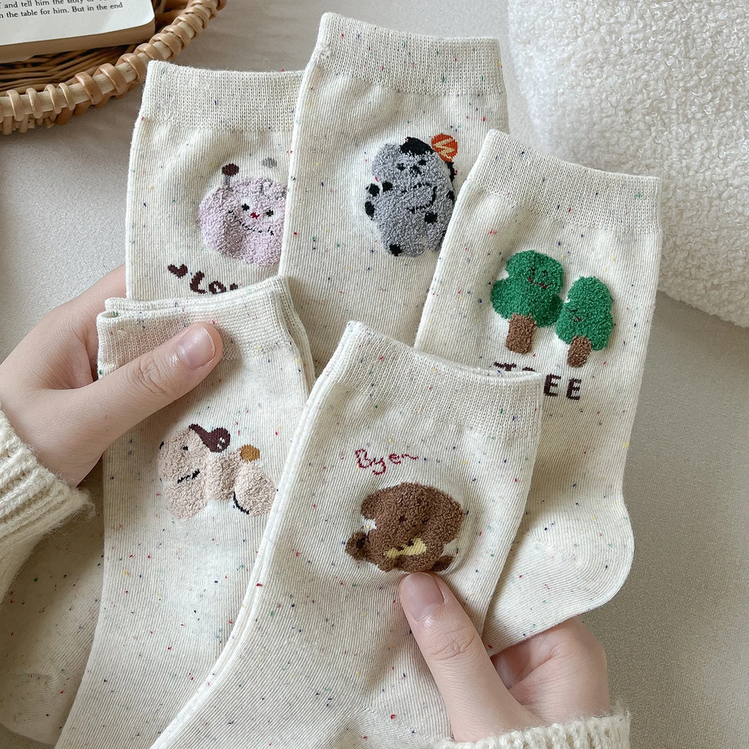秋冬女袜点子纱可爱卡通狗狗小动物学院风女士棉袜韩版中筒长袜子