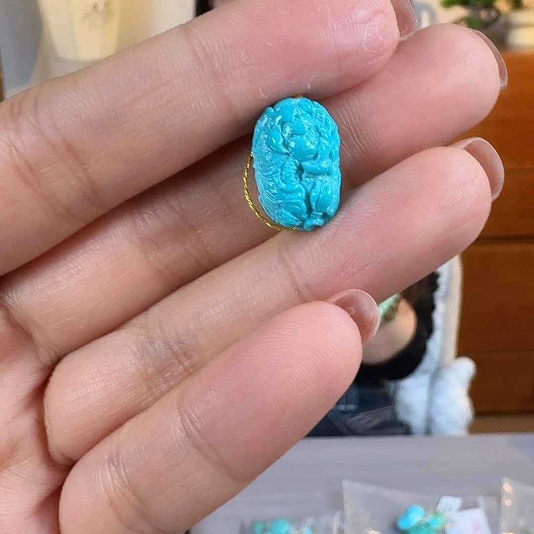 绿松石未镶嵌珠宝奇石