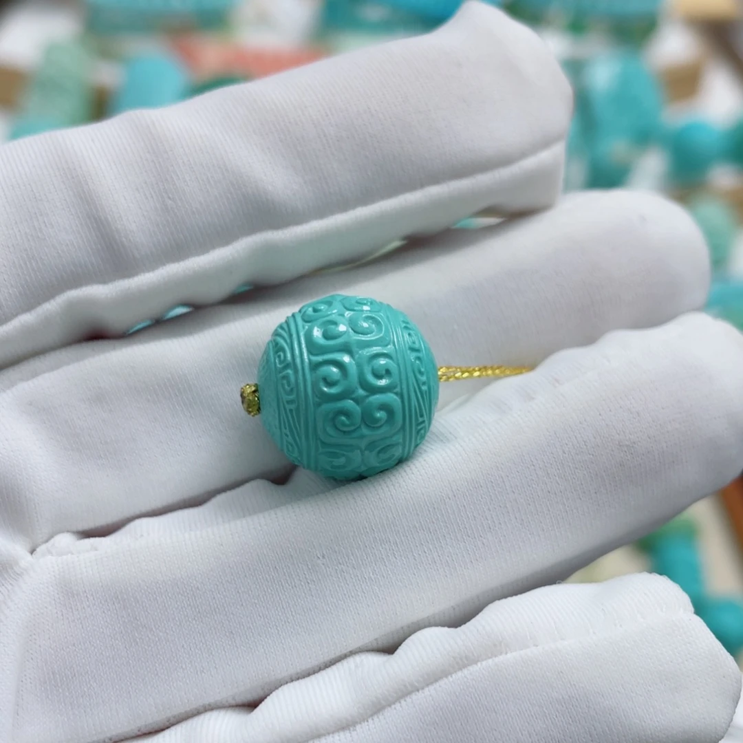 绿松石未镶嵌珠宝奇石