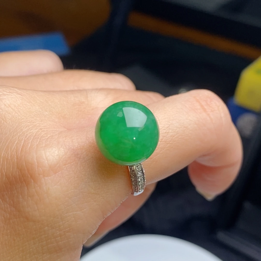 翡翠戒指18K金镶嵌珠珠（卡13.4mm）