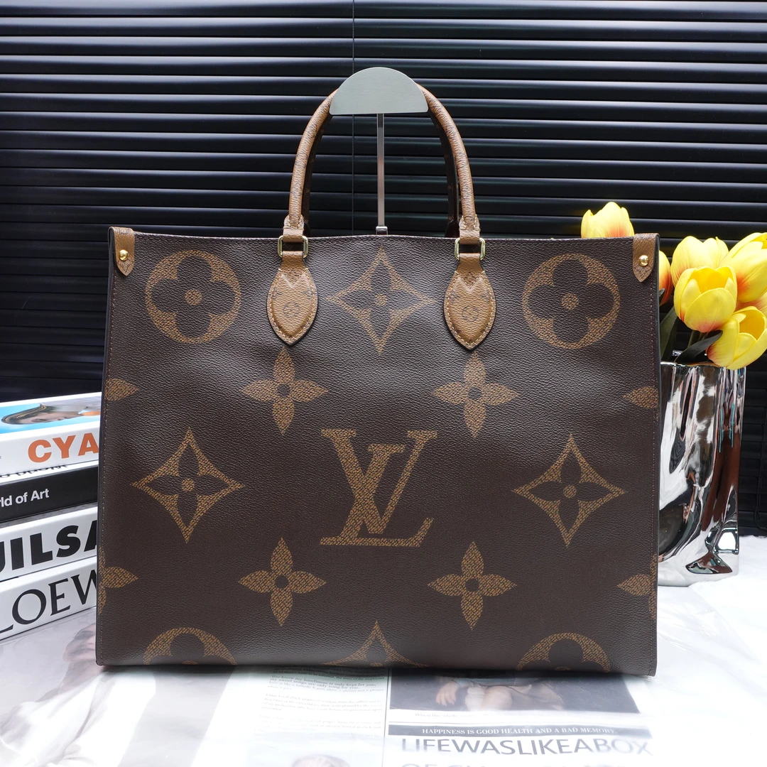 95新 LouisVuitton/路易威登 单肩包/T20256788