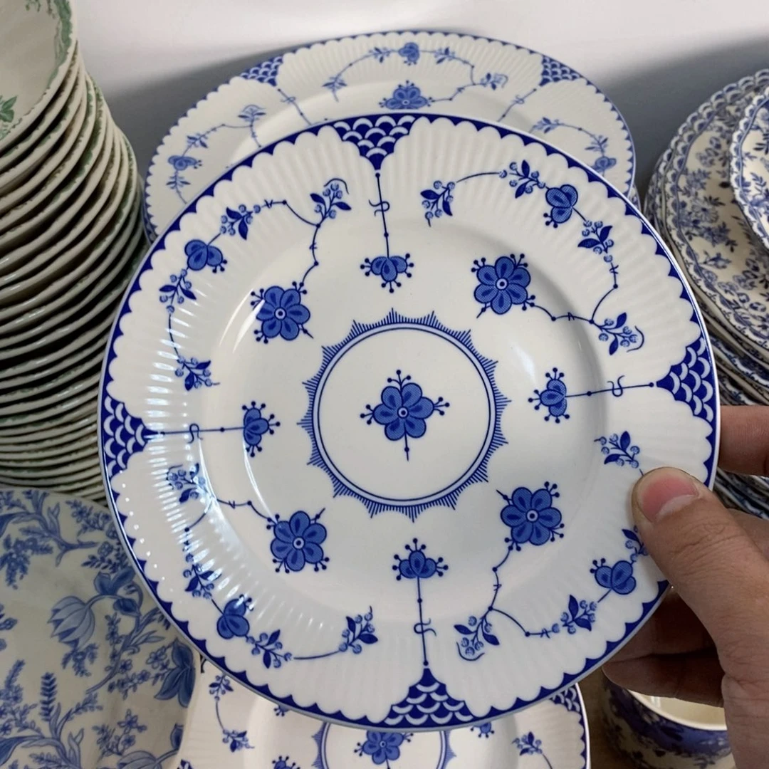 空***兰瓷全新唐草六寸平盘