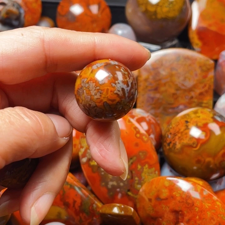 未镶嵌吊坠(不含链)玛瑙/玉髓荷**风