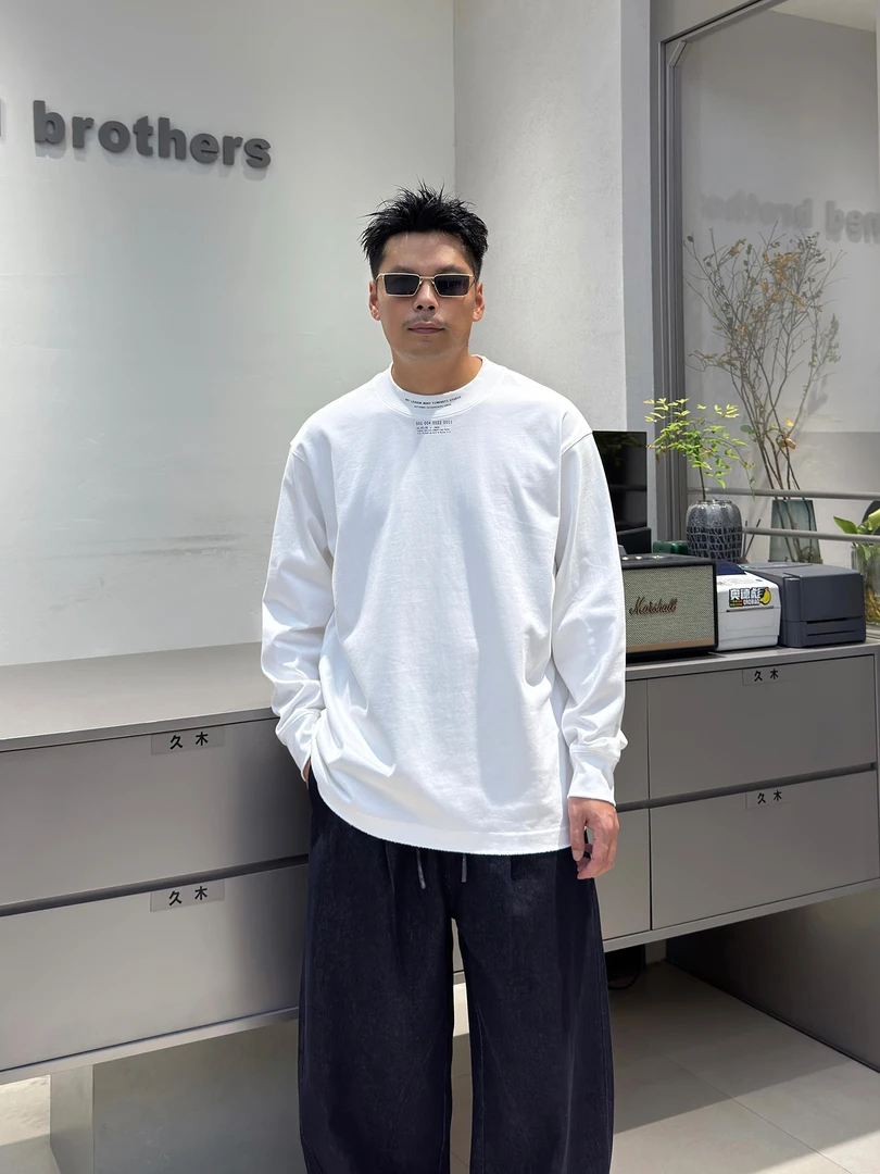 秋季新款长袖T恤男圆领时尚简约帅气宽松休闲后背字母印花打底衫