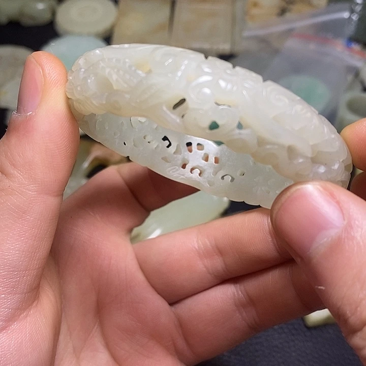 和田玉（糖玉）未镶嵌颈饰