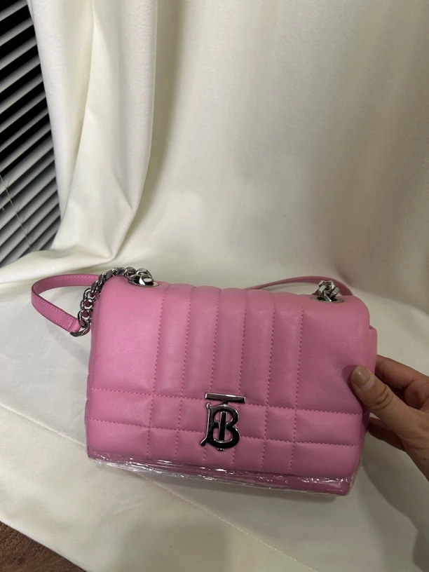 95新 BURBERRY/博柏利 粉色银扣单肩包简约时尚百搭大容量