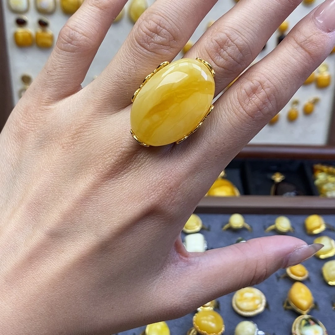 琥珀未镶嵌裸石成品