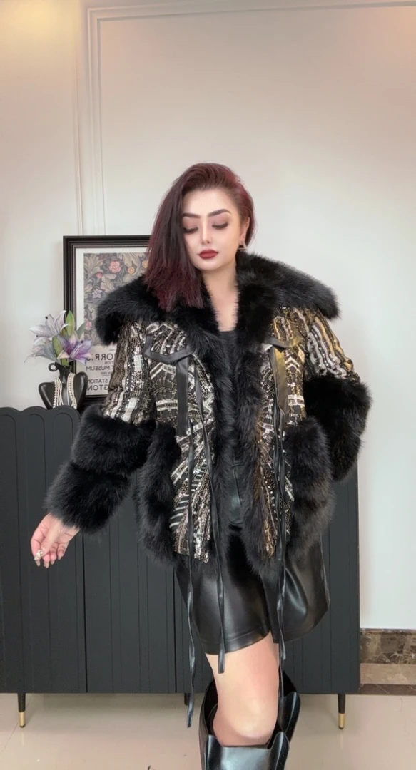 冬季修身型重工毛领短外套