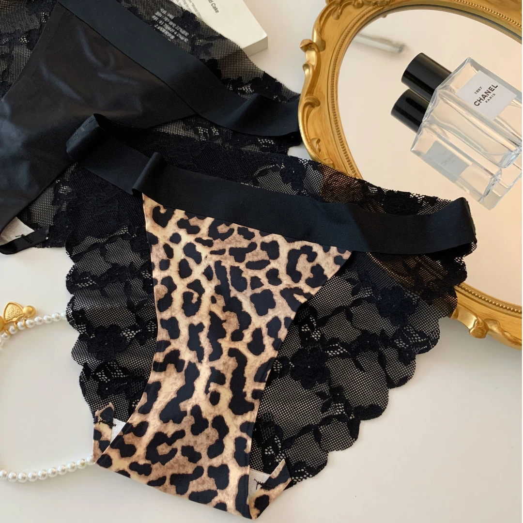 蕾丝豹纹透气三角裤女低腰提臀学院风舒适无痕缎面性感纯欲风镂空