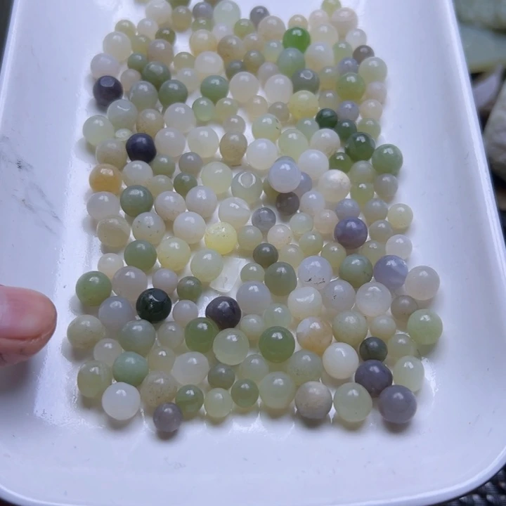 和田玉未镶嵌珠宝半成品