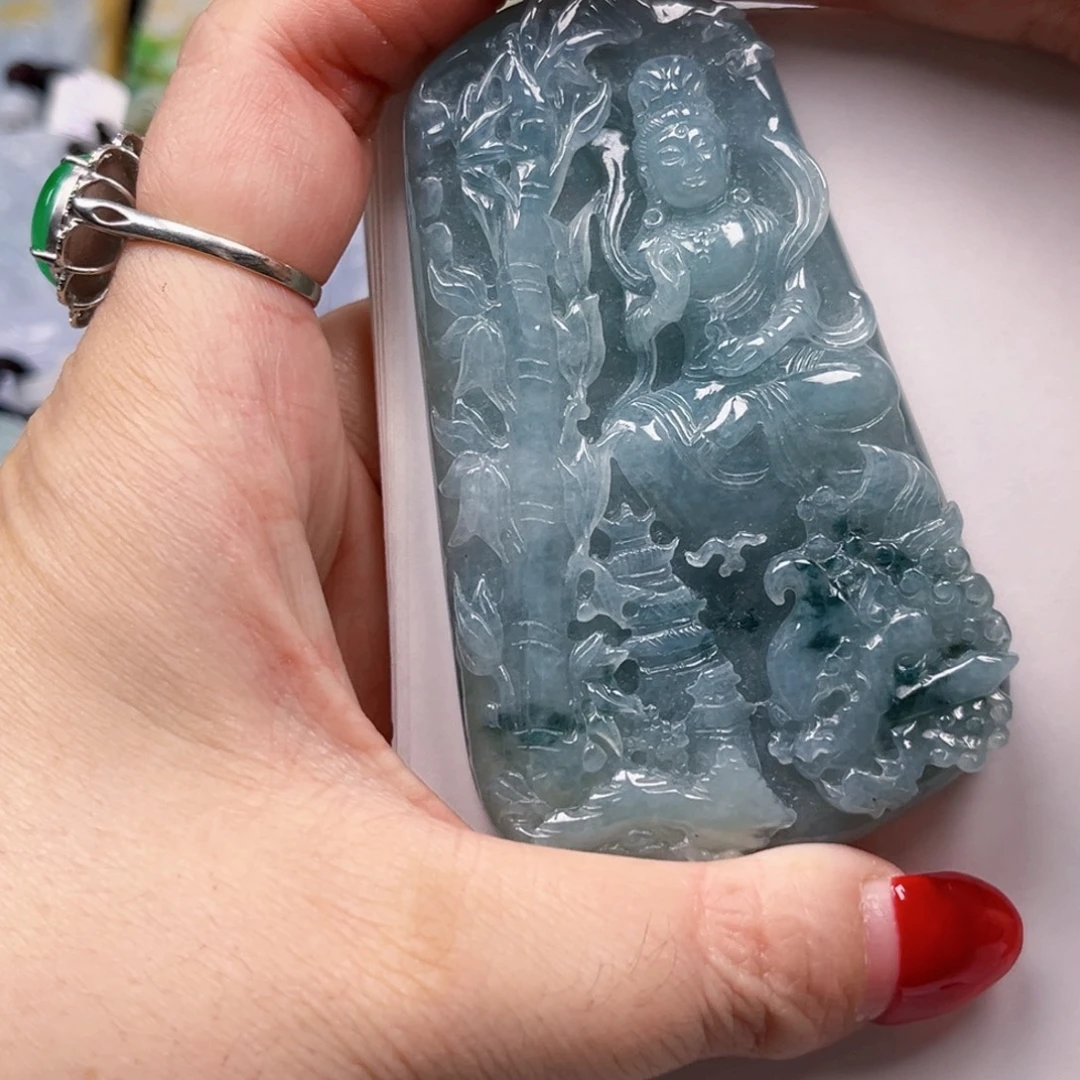 善***烟翡翠未镶嵌颈饰翡翠