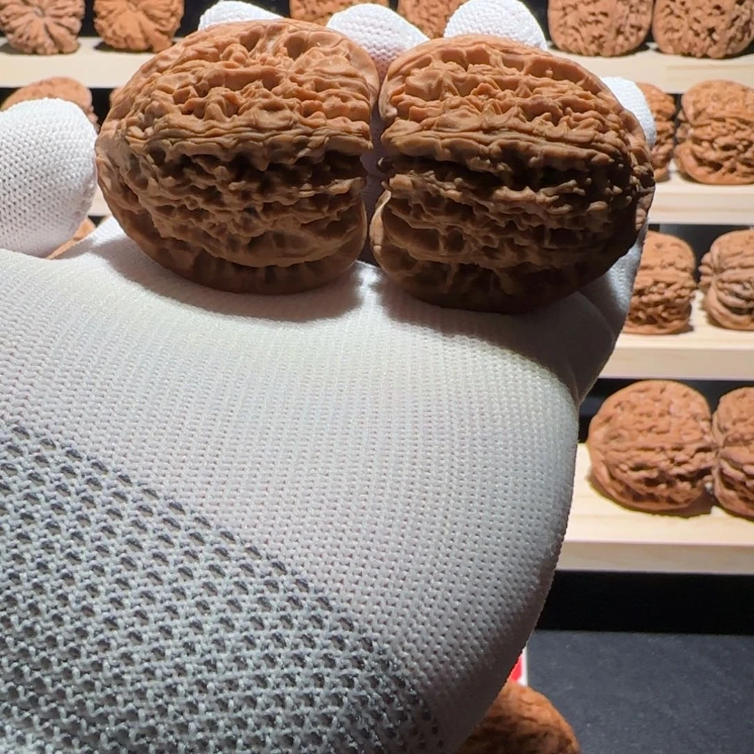 文玩核桃吊坠42拉丝炮弹