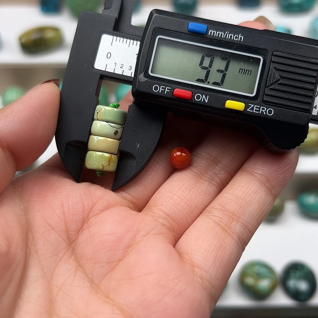 南红玛瑙未镶嵌珠宝奇石
