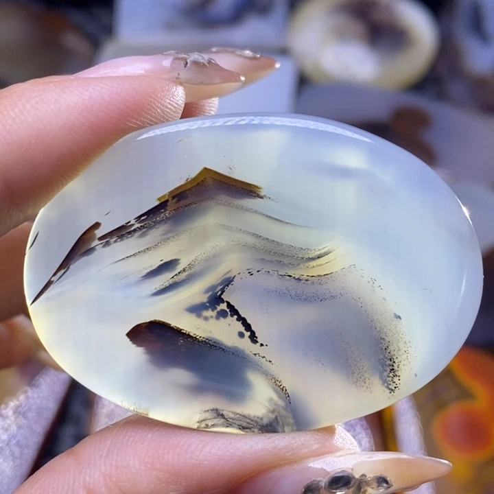 玛瑙/玉髓颈饰未镶嵌