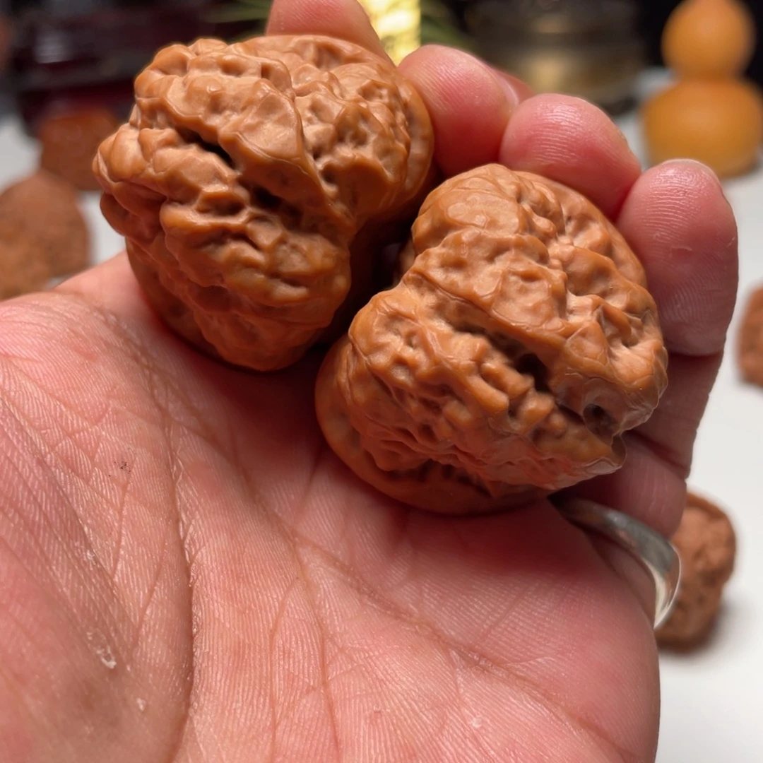 文玩核桃吊坠蛤蟆头