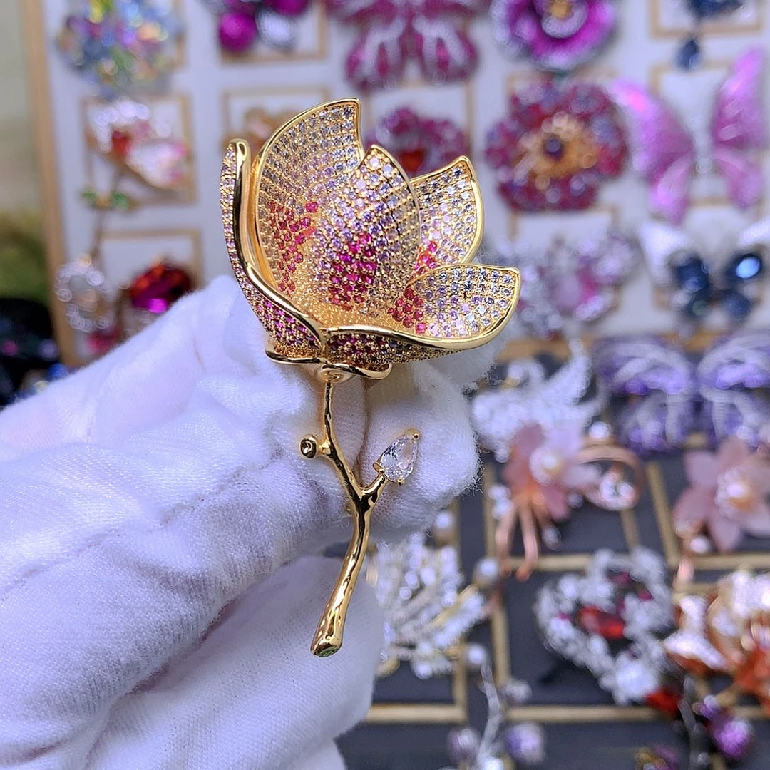 合成立方氧化锆铜胸针胸花