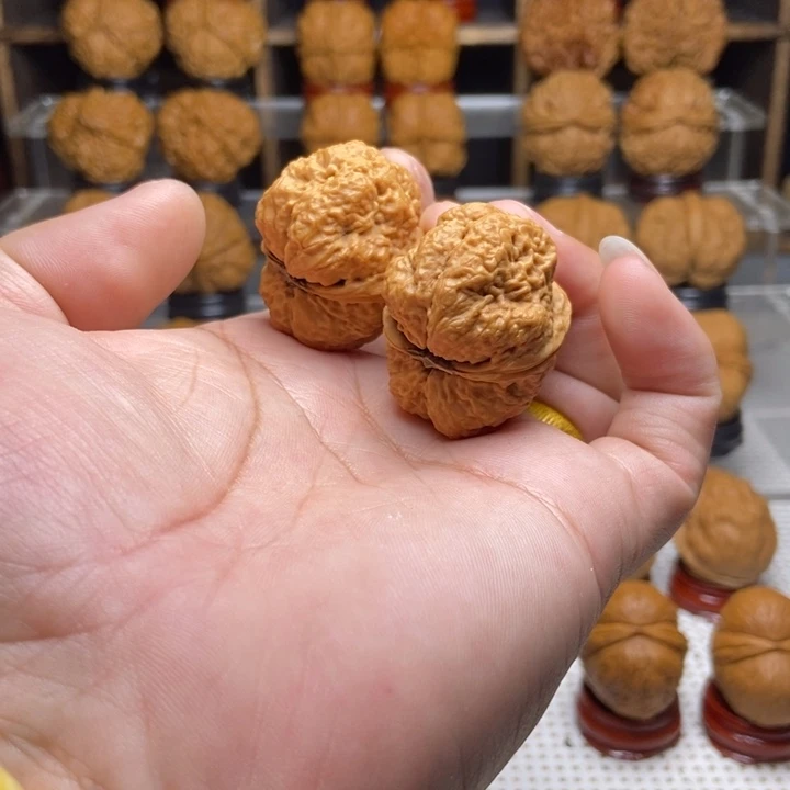 W***-吊坠文玩核桃10小帝王