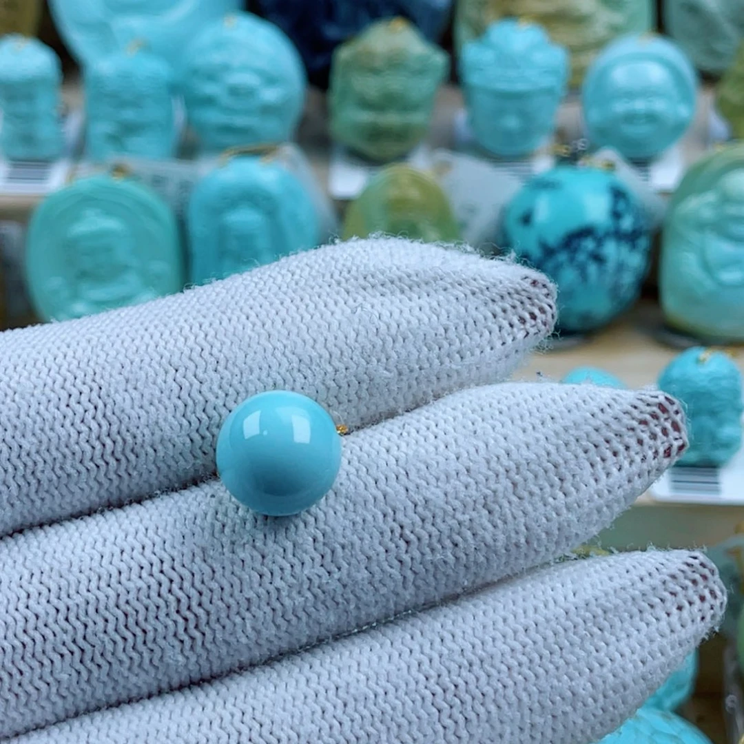 今***比绿松石未镶嵌珠宝奇石