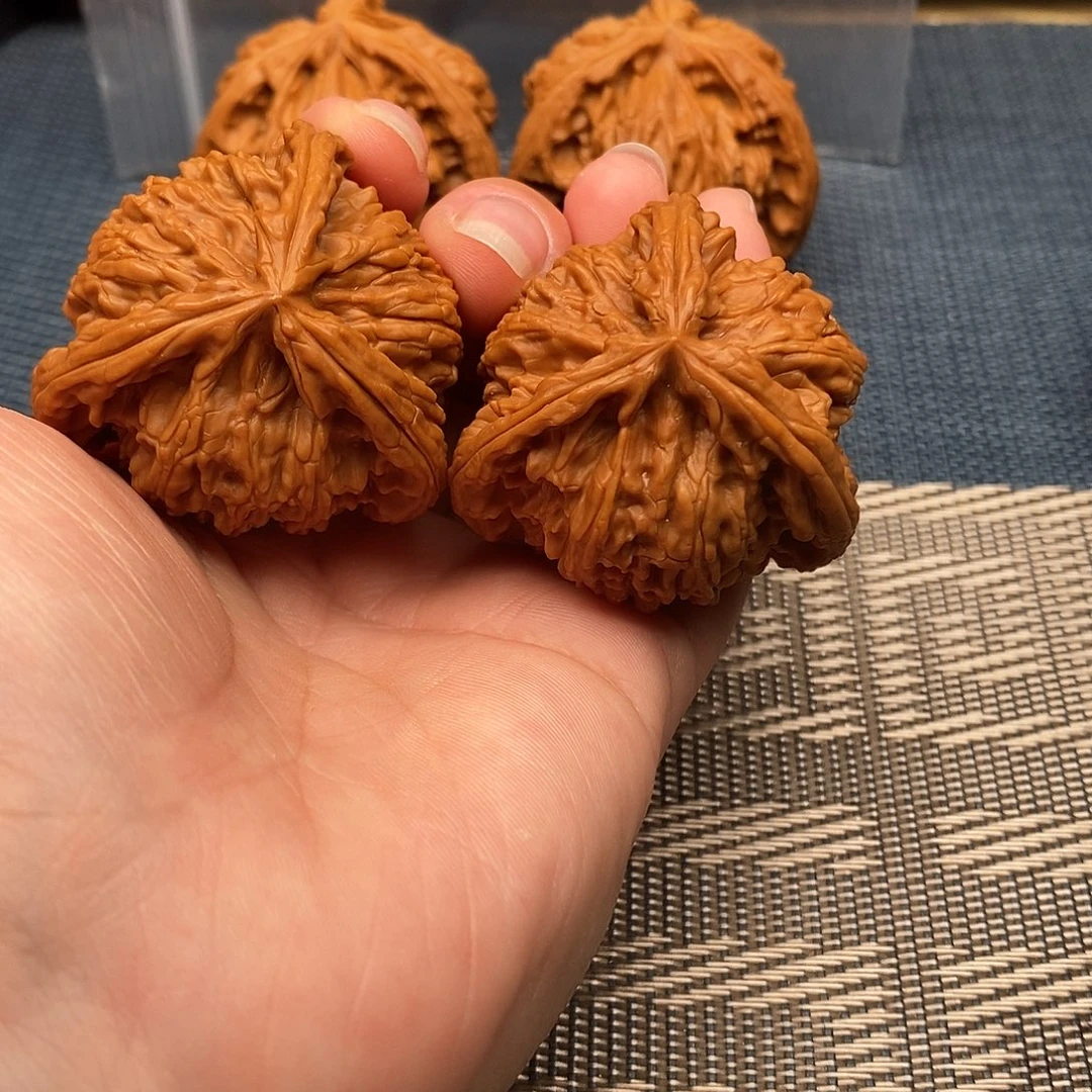 端***游吊坠文玩核桃三棱