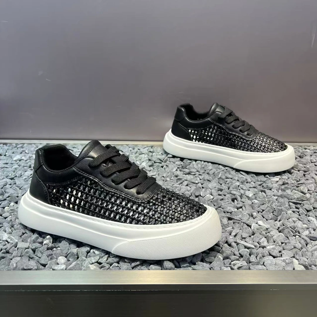 2025夏季新款轻奢高端男款系带耐磨软底休闲鞋潮流舒适百搭休闲鞋