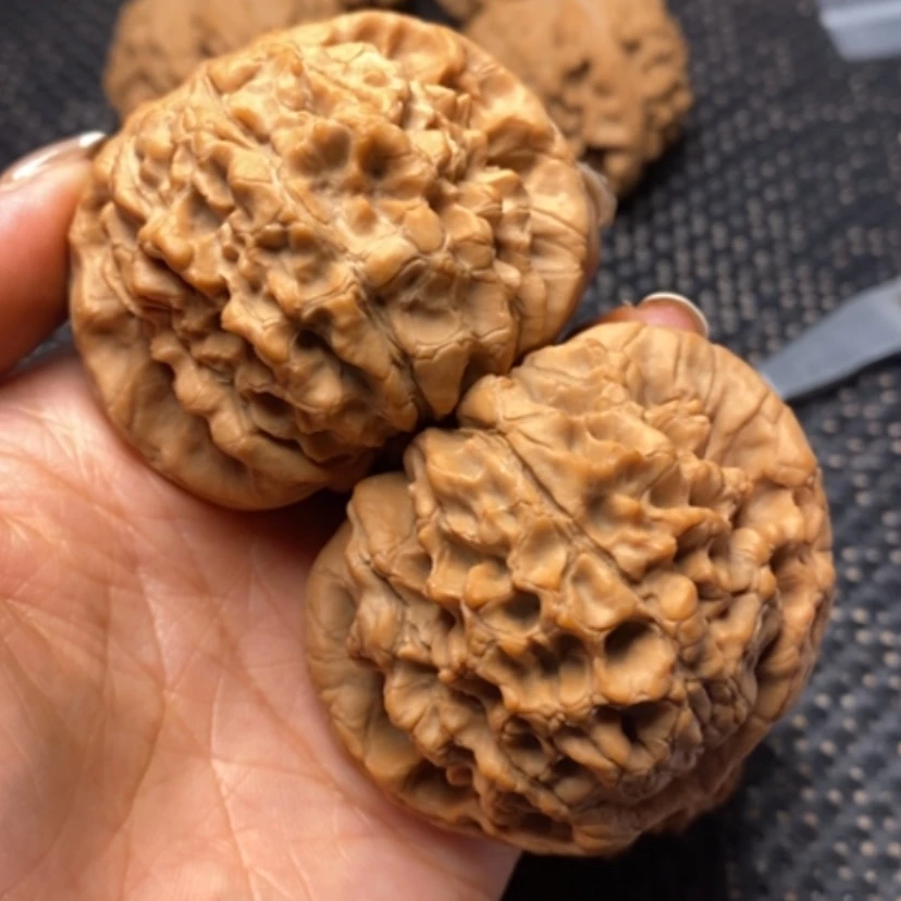 【闪购商品】吊坠文玩核桃嘎****兰