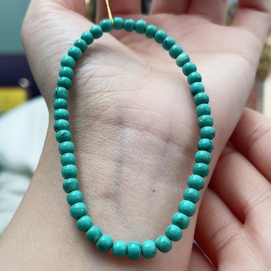 绿松石颈饰未镶嵌